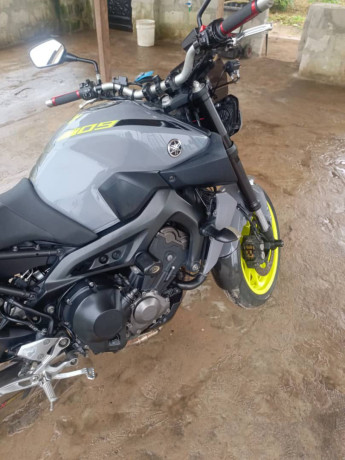 yamaha-other-2017-black-big-0