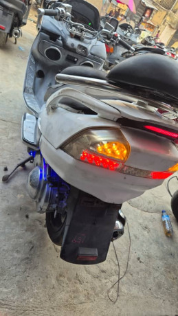 suzuki-other-2006-white-big-3