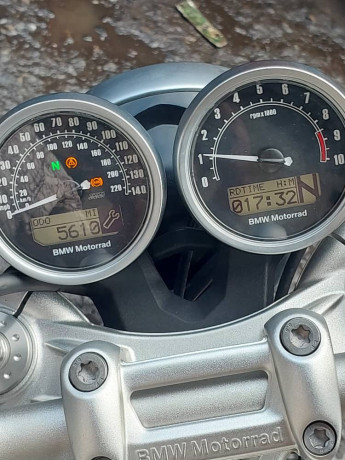 bmw-r-grey-big-4