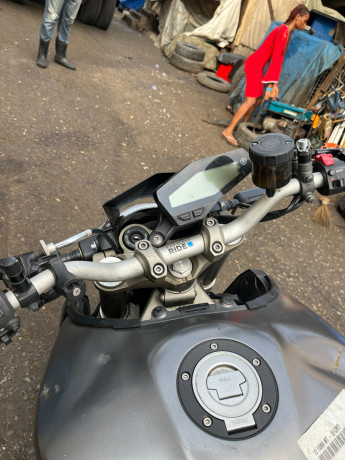 yamaha-other-2017-grey-big-3